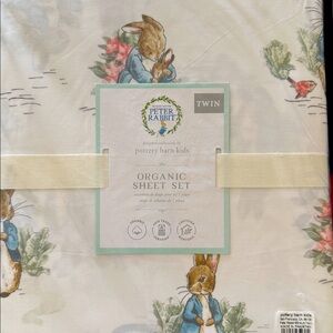 Pottery Barn Kids Peter Rabbit Organic Sheet Set - Twin, White and Blue